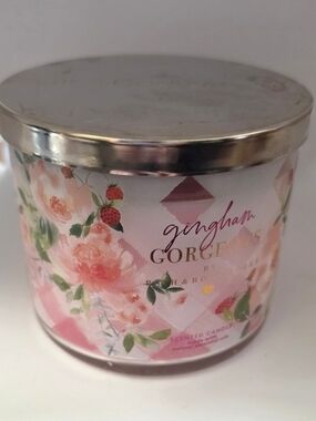 Bath & Body Works Pink Floral Gingham Scented 3 Wick Candle